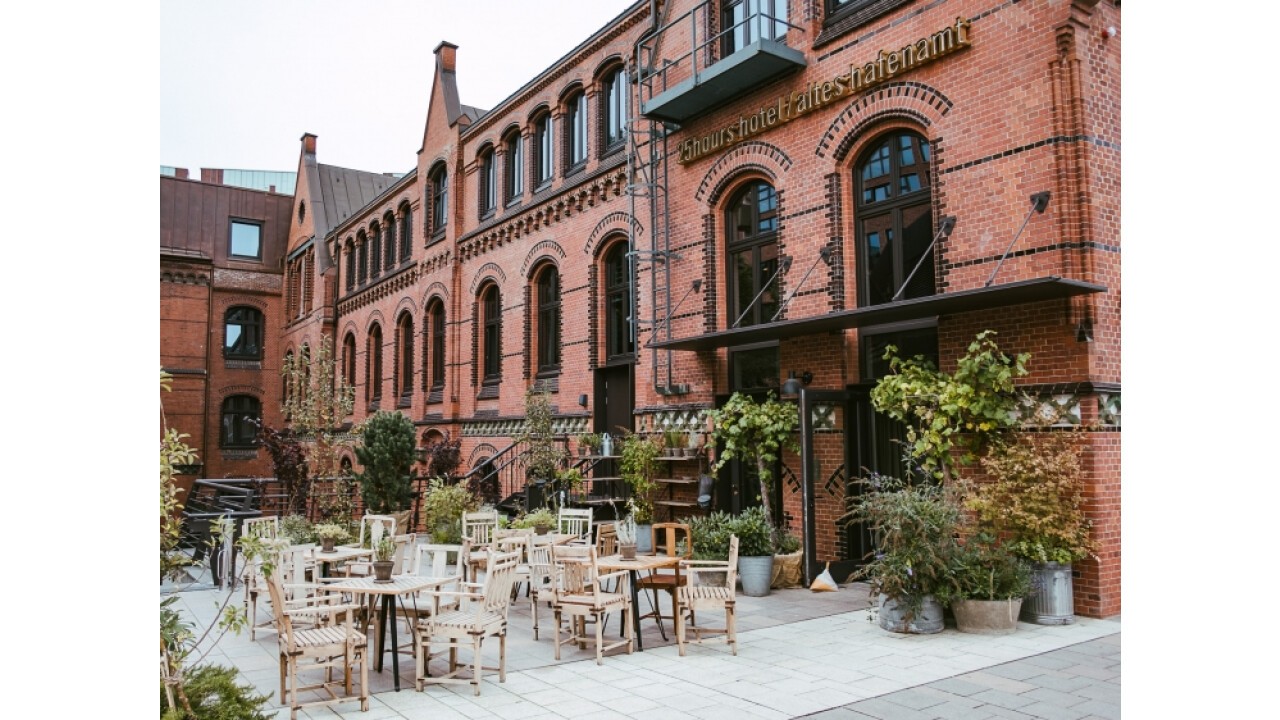 https://www.secretplaces.de/hamburg-hotels-ferienwohnungen/25hours-hotel-altes-hafenamt