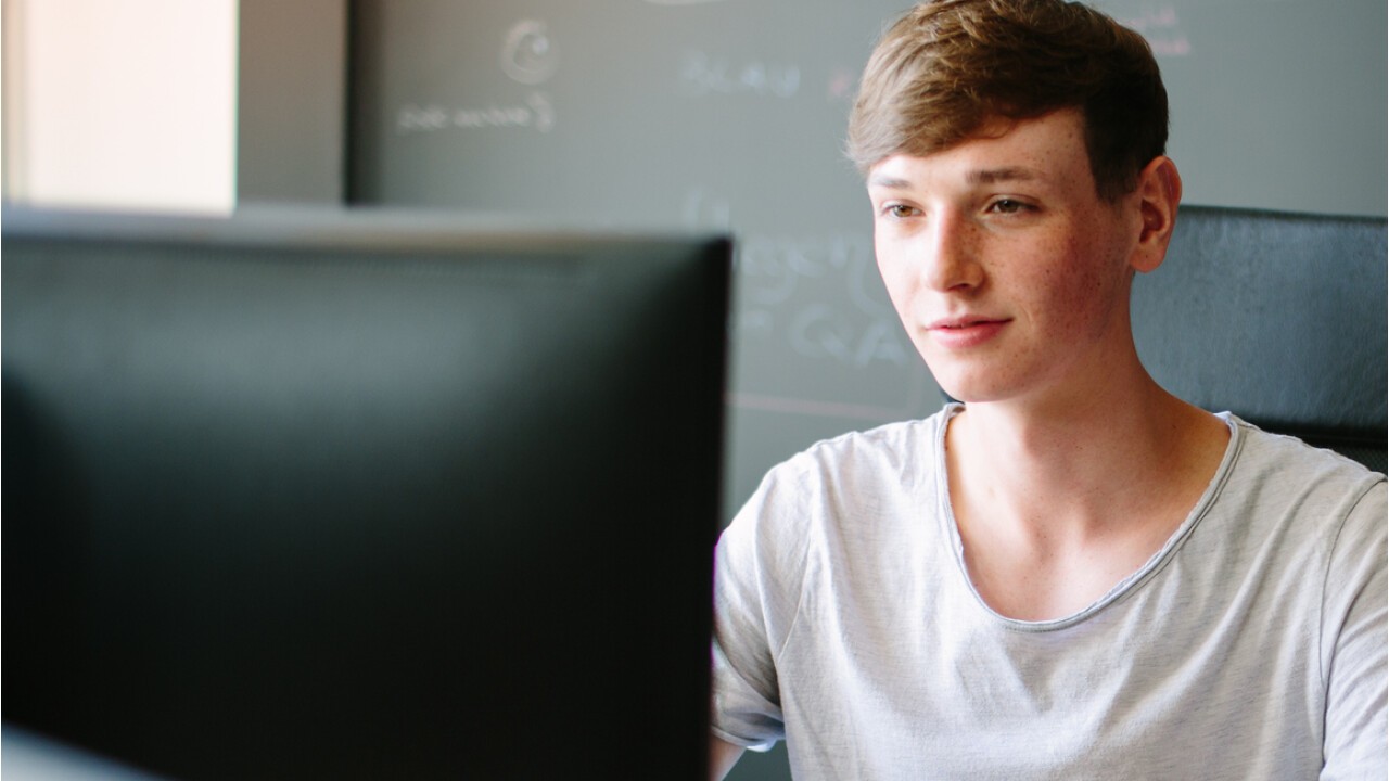 Informatiker / Informatikerin EFZ (Informatiklehre) für Schulabgänger und Jugendliche (Dauer 4 Jahre)