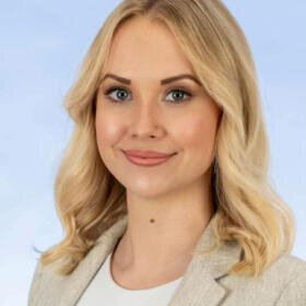 Nadine Deeke
